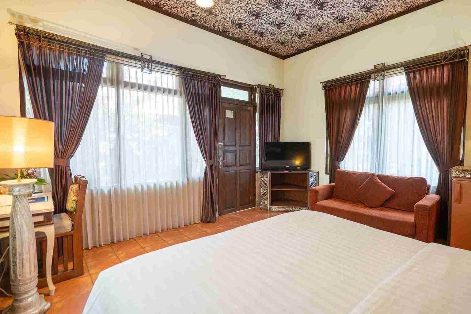 Private Bungalow Peneeda View
